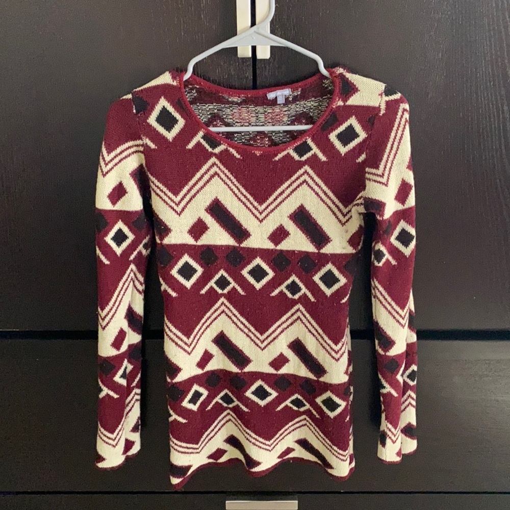 Fitted Patterned Sweater